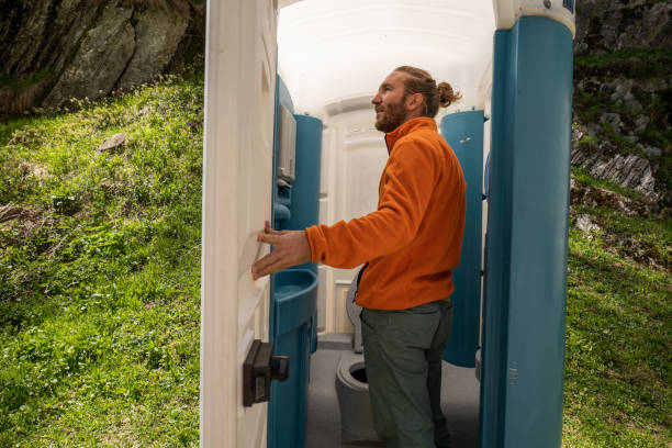 Best Local porta potty services  in Earlham, IA