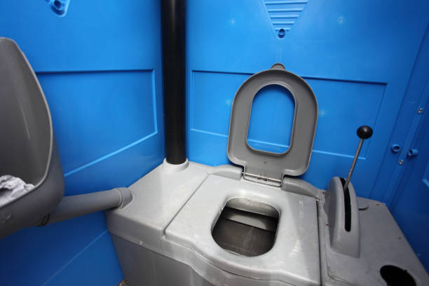Portable Toilet Options We Offer in Earlham, IA